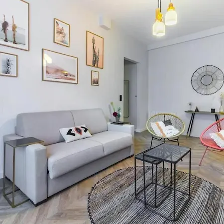 Charming Near Saint-lazare 4p Париж